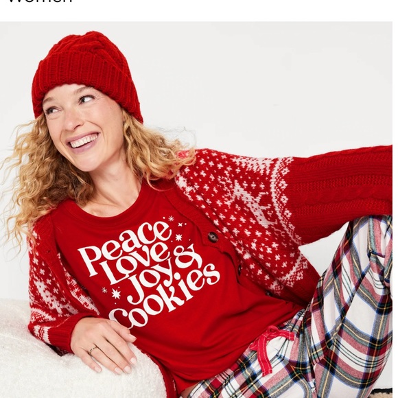 NWT OLD NAVY Matching Holiday-Graphic T-Shirt Color: Robbie Red - Picture 4 of 6